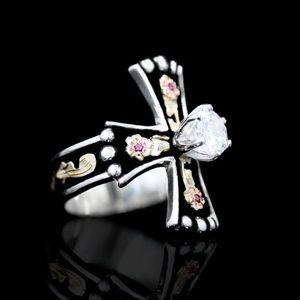 Hyo silver cross ring